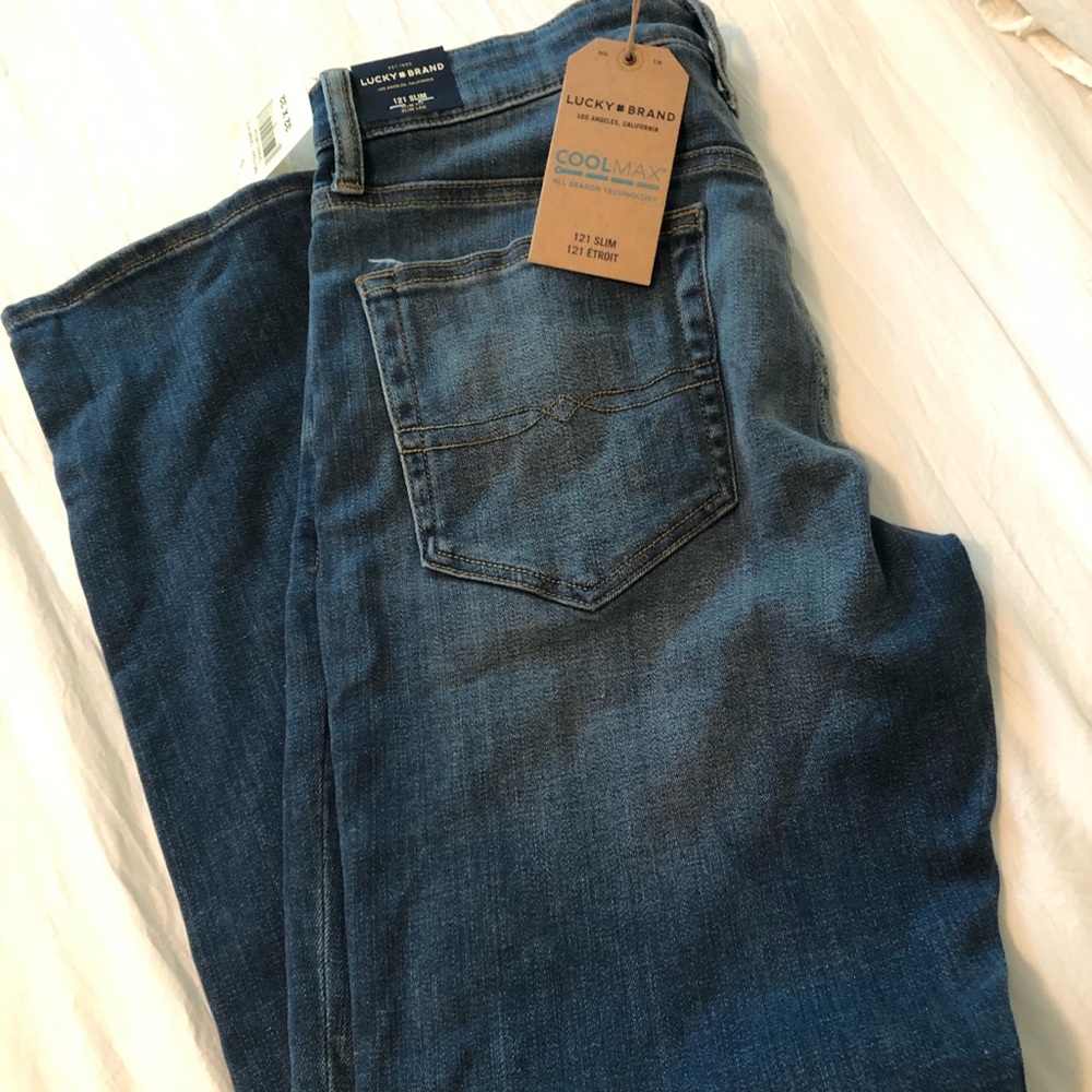 NWT!! Men’s 121 Slim Fit Jeans - 32x32
